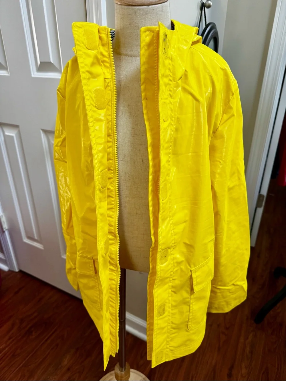 ☔️ GapKids Yellow Slicker Raincoat 🧥 Hooded Jacket Classic Style | Lined